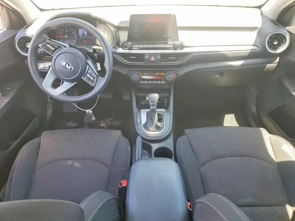 3KPF24AD7KE056900 2019 KIA FORTE - Image 8
