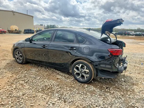 3KPF24AD7KE057755 2019 KIA FORTE - Image 2