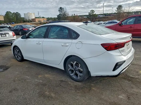 3KPF24AD7KE058744 2019 KIA FORTE - Image 2