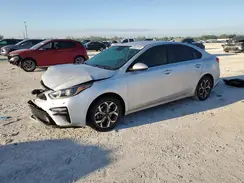 3KPF24AD7KE058792 2019 KIA FORTE
