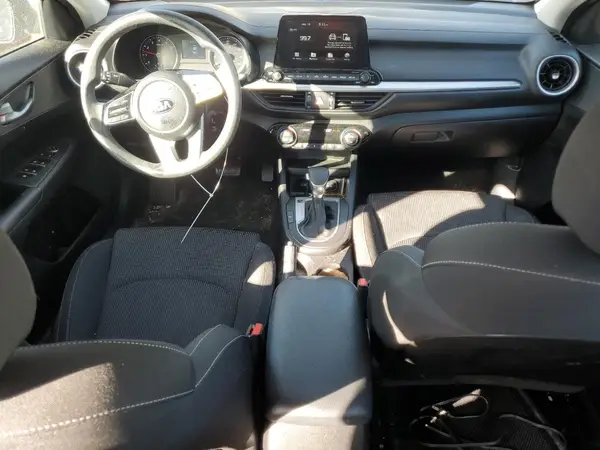 3KPF24AD7KE059909 2019 KIA FORTE - Image 8