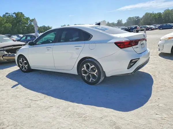 3KPF24AD7KE060932 2019 KIA FORTE - Image 2