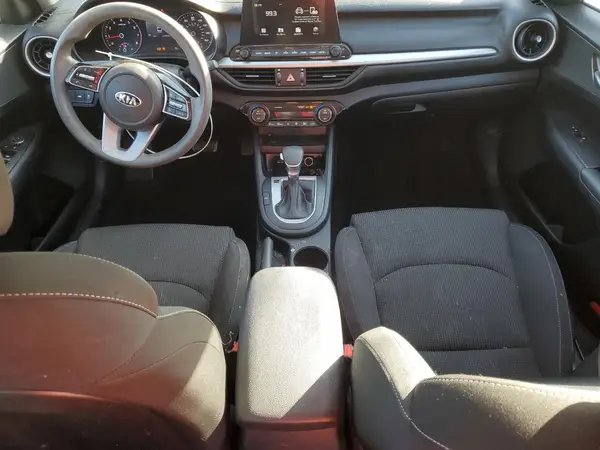3KPF24AD7KE063894 2019 KIA FORTE - Image 8