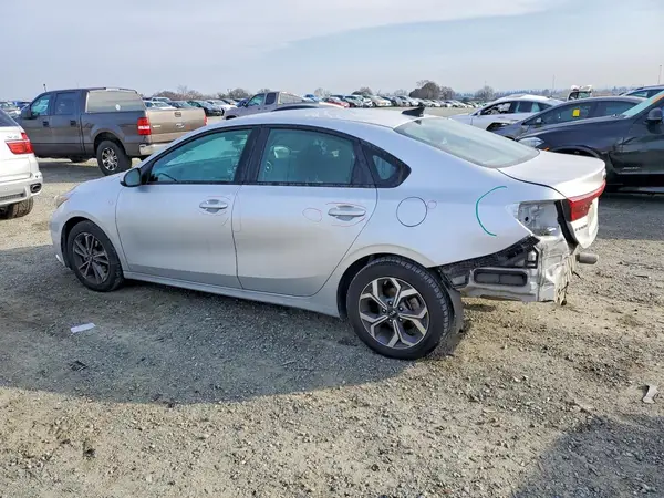 3KPF24AD7KE064074 2019 KIA FORTE - Image 2