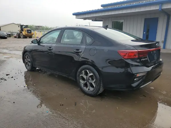 3KPF24AD7KE064754 2019 KIA FORTE - Image 2