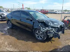 3KPF24AD7KE064947 2019 KIA FORTE