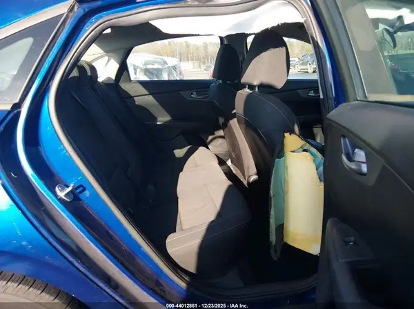 3KPF24AD7KE066939 2019 KIA FORTE - Image 8