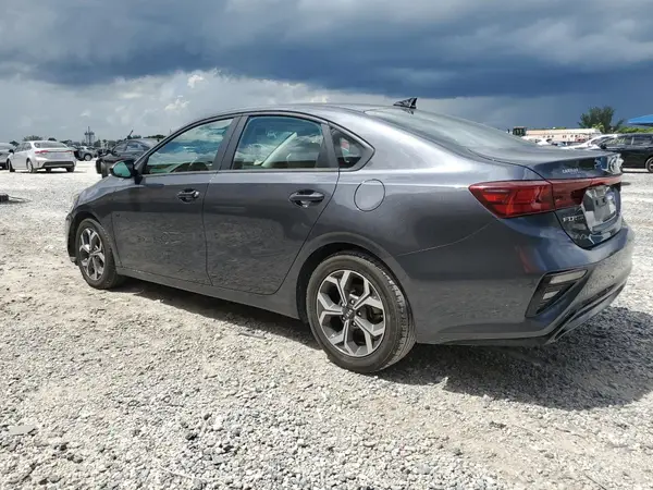 3KPF24AD7KE067038 2019 KIA FORTE - Image 2