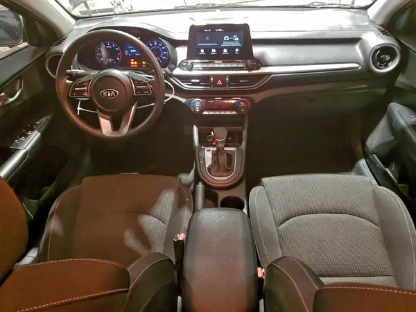 3KPF24AD7KE067086 2019 KIA FORTE - Image 8
