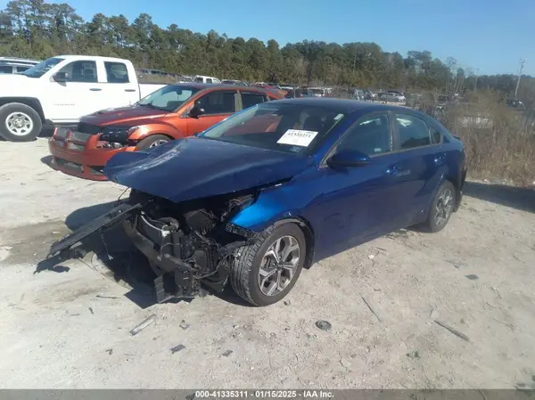 3KPF24AD7KE067427 2019 KIA FORTE - Image 2