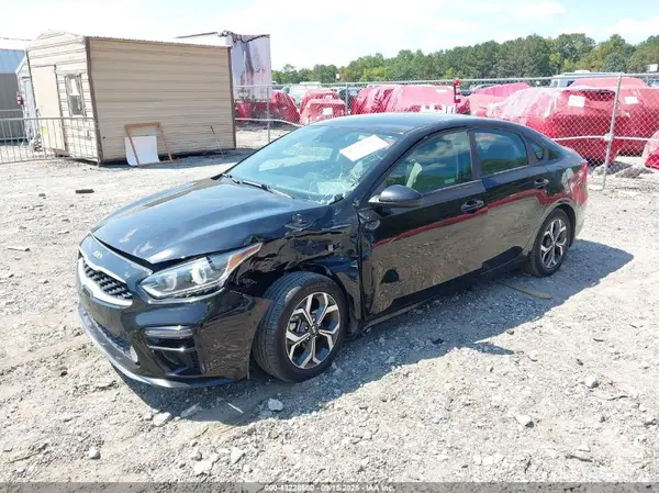 3KPF24AD7KE067637 2019 KIA FORTE - Image 2