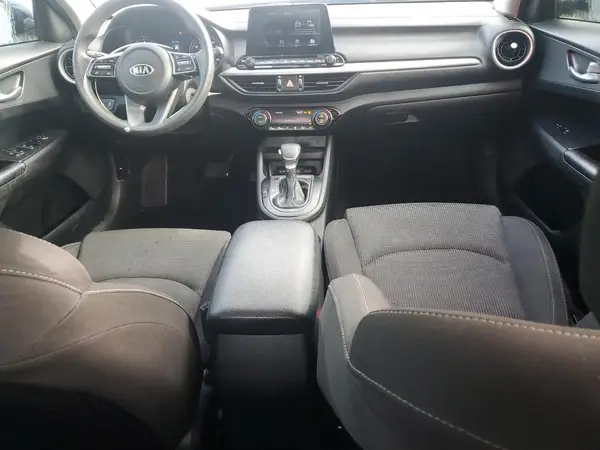 3KPF24AD7KE067783 2019 KIA FORTE - Image 8