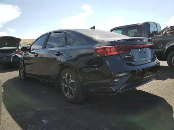 3KPF24AD7KE069324 2019 KIA FORTE - Image 2