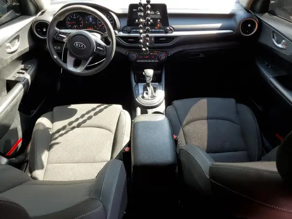 3KPF24AD7KE069324 2019 KIA FORTE - Image 8