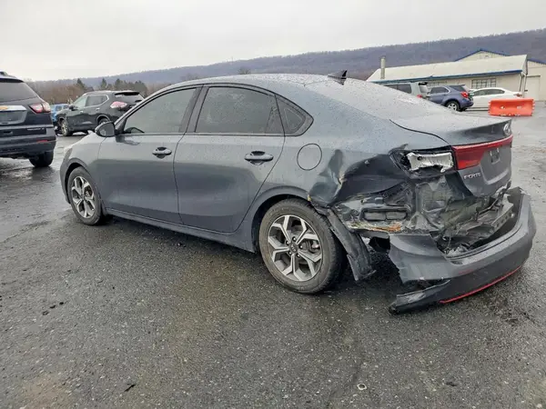 3KPF24AD7KE073647 2019 KIA FORTE - Image 2