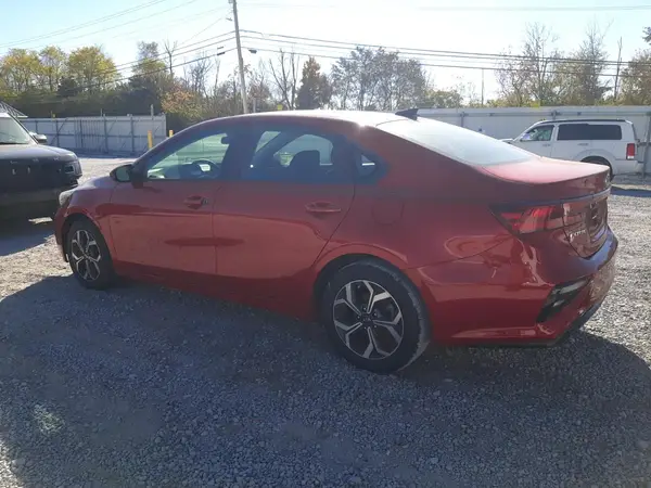 3KPF24AD7KE074295 2019 KIA FORTE - Image 2