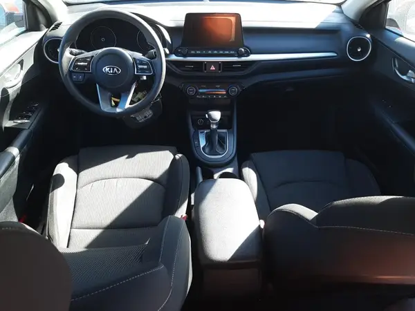 3KPF24AD7KE074295 2019 KIA FORTE - Image 8
