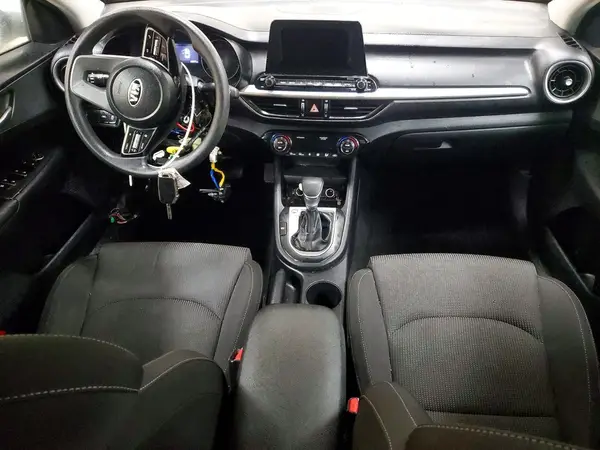 3KPF24AD7KE075740 2019 KIA FORTE - Image 8