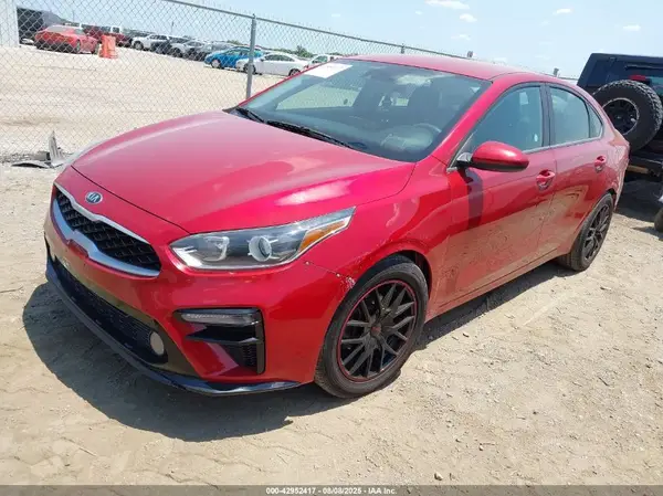 3KPF24AD7KE076757 2019 KIA FORTE - Image 2