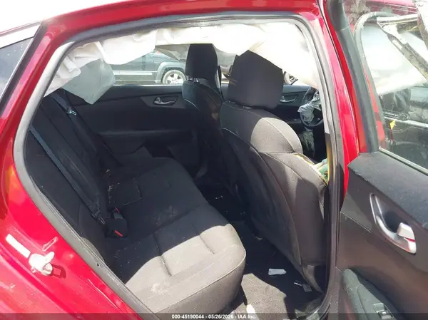 3KPF24AD7KE077150 2019 KIA FORTE - Image 8