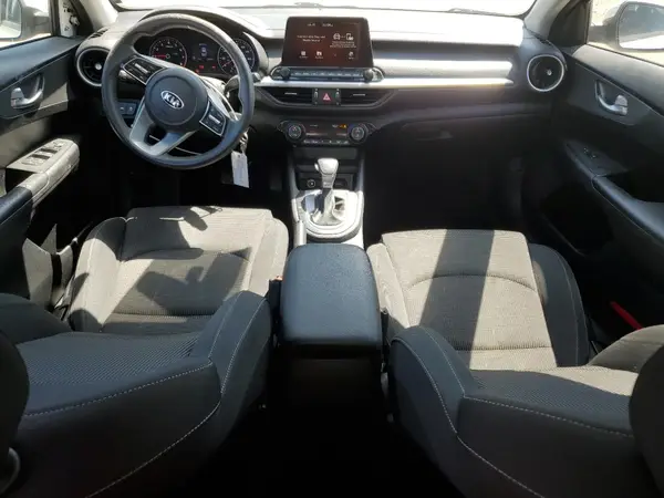 3KPF24AD7KE081067 2019 KIA FORTE - Image 8