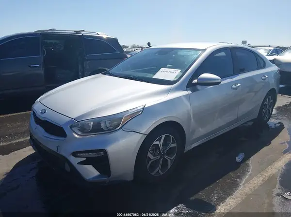 3KPF24AD7KE081554 2019 KIA FORTE - Image 2