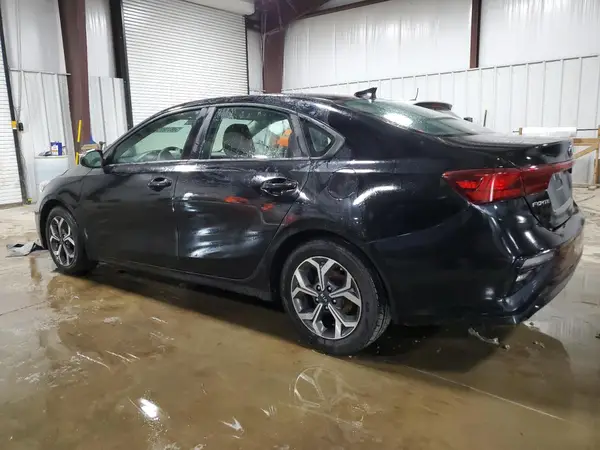 3KPF24AD7KE083045 2019 KIA FORTE - Image 2