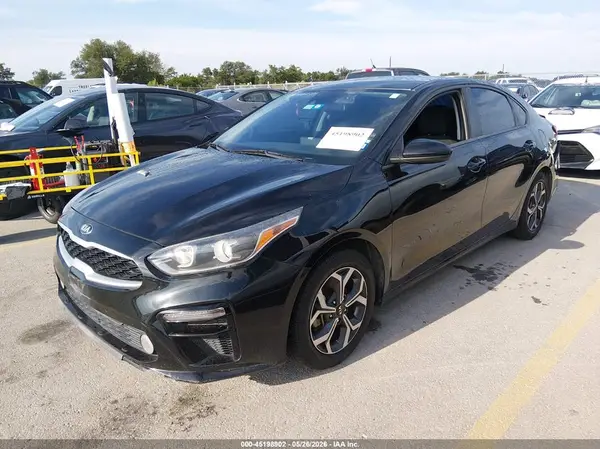 3KPF24AD7KE084132 2019 KIA FORTE - Image 2