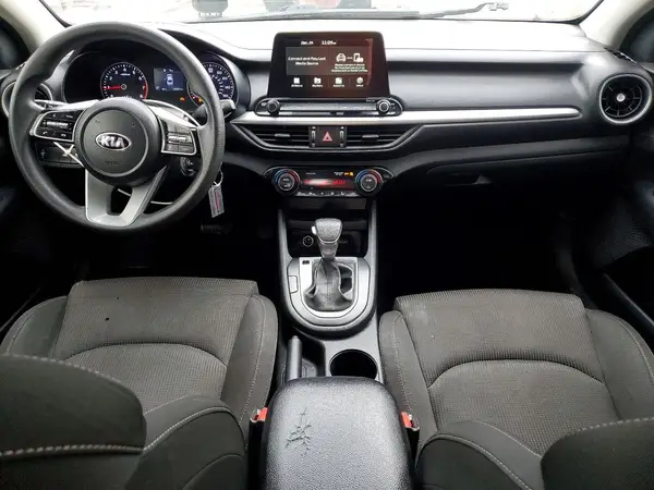 3KPF24AD7KE084227 2019 KIA FORTE - Image 8