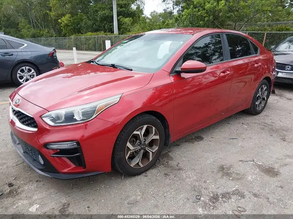 3KPF24AD7KE084275 2019 KIA FORTE - Image 2
