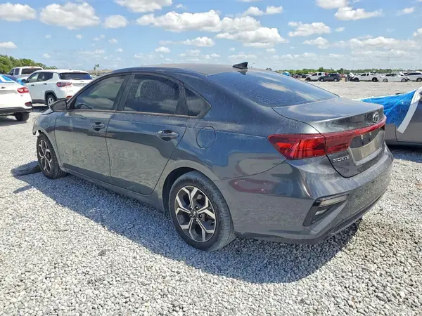3KPF24AD7KE085605 2019 KIA FORTE - Image 2
