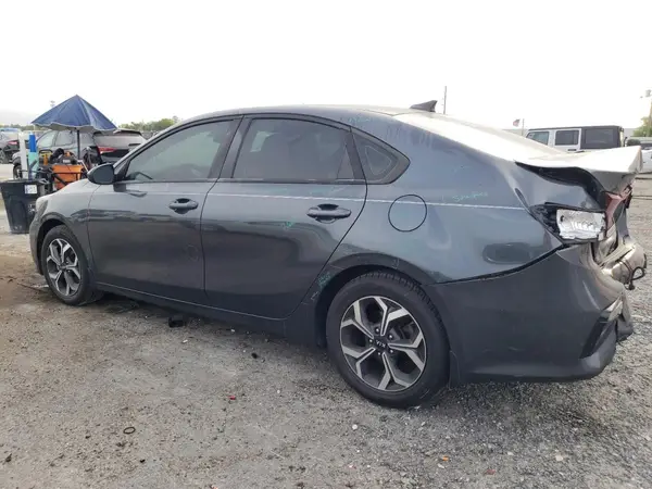 3KPF24AD7KE085720 2019 KIA FORTE - Image 2