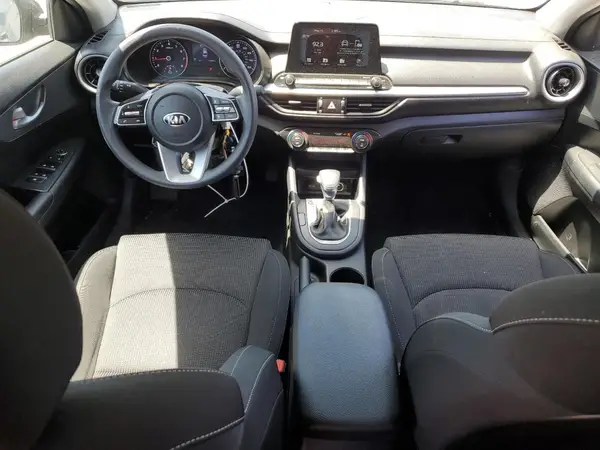3KPF24AD7KE088343 2019 KIA FORTE - Image 8