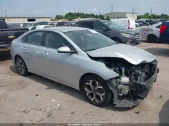 3KPF24AD7KE090609 2019 KIA FORTE