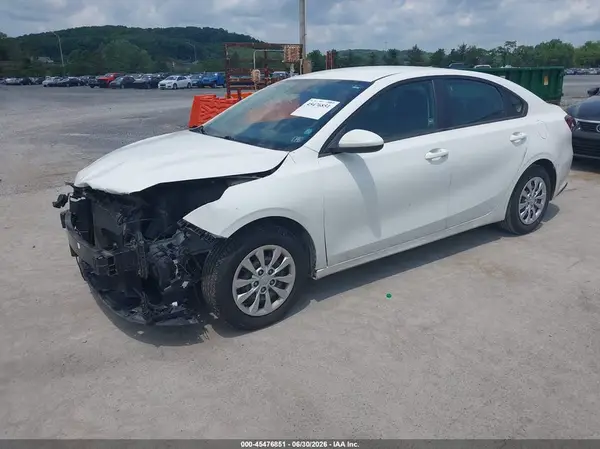 3KPF24AD7KE097785 2019 KIA FORTE - Image 2
