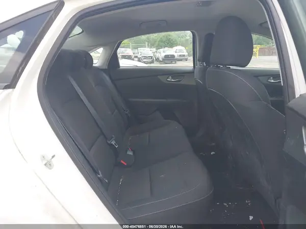 3KPF24AD7KE097785 2019 KIA FORTE - Image 8
