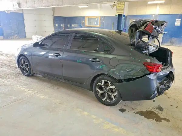 3KPF24AD7KE099567 2019 KIA FORTE - Image 2