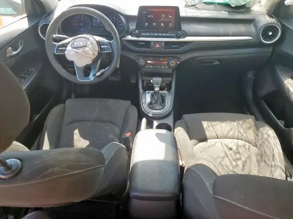 3KPF24AD7KE100068 2019 KIA FORTE - Image 8