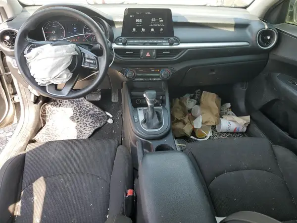 3KPF24AD7KE100085 2019 KIA FORTE - Image 8
