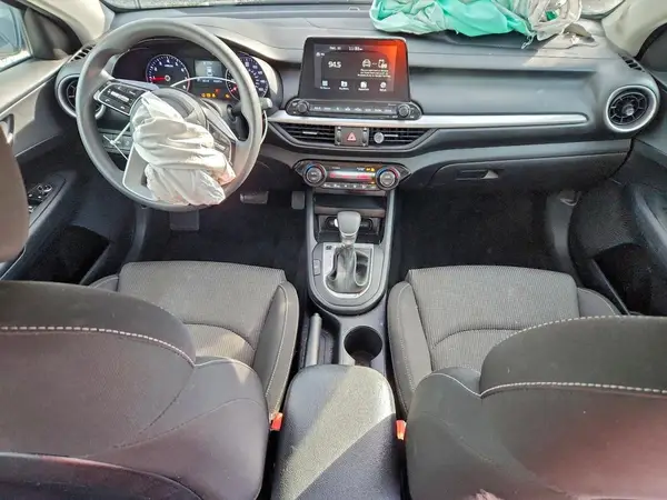 3KPF24AD7KE100314 2019 KIA FORTE - Image 8