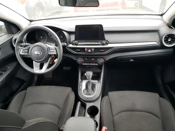 3KPF24AD7KE103178 2019 KIA FORTE - Image 8