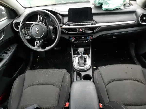 3KPF24AD7KE103794 2019 KIA FORTE - Image 8