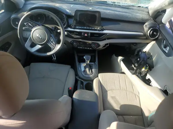 3KPF24AD7KE104864 2019 KIA FORTE - Image 8