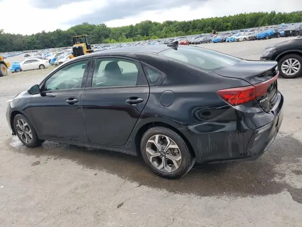 3KPF24AD7KE105657 2019 KIA FORTE - Image 2