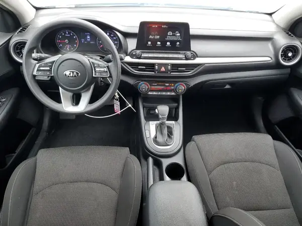 3KPF24AD7KE105657 2019 KIA FORTE - Image 8
