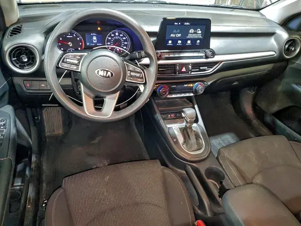 3KPF24AD7KE105710 2019 KIA FORTE - Image 8