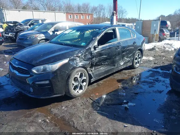 3KPF24AD7KE106601 2019 KIA FORTE - Image 2