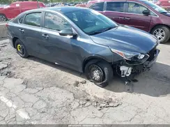 3KPF24AD7KE106646 2019 KIA FORTE