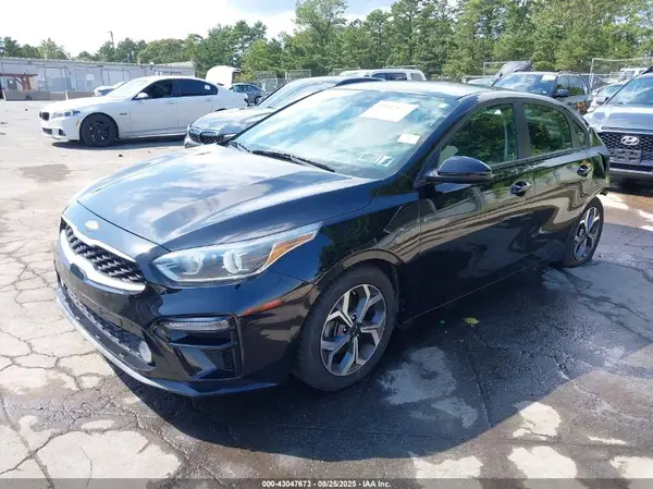 3KPF24AD7KE107456 2019 KIA FORTE - Image 2