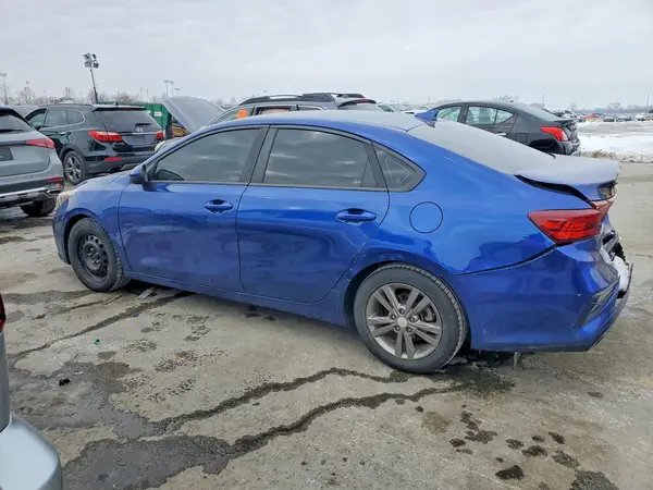 3KPF24AD7KE108283 2019 KIA FORTE - Image 2